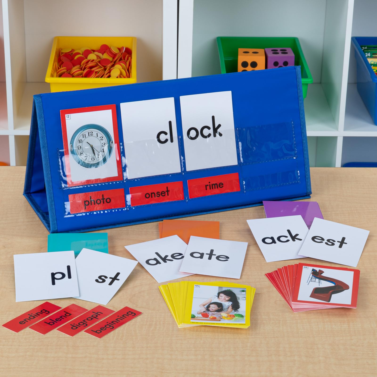 Really Good Stuff Blends and Digraphs Pocket Chart Tent and Cards Kit - 1 Pocket Chart, 115 Cards - Image 3