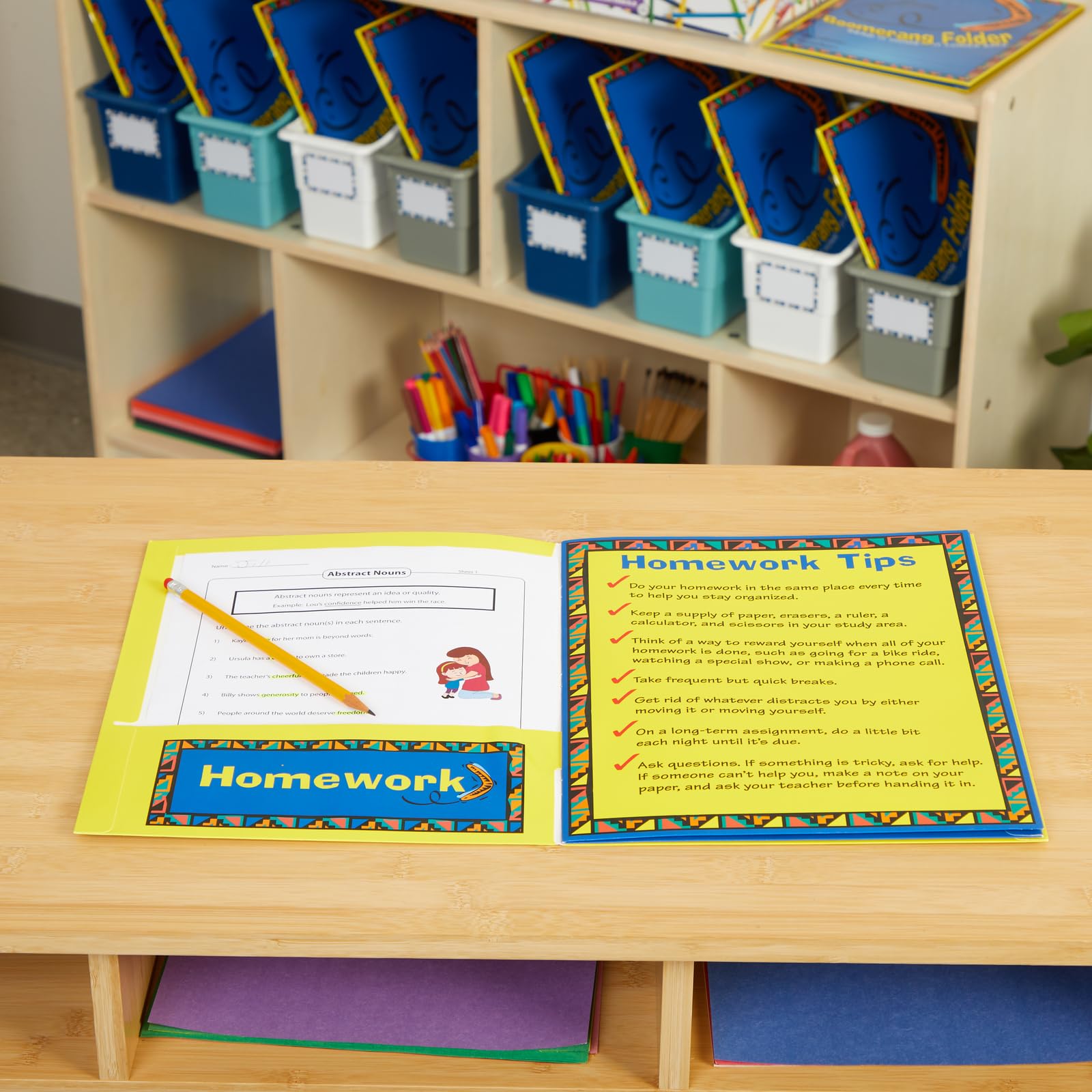Really Good Stuff Send It Home-It Comes Back Boomerang (12-Pack) Four Pocket Informational Folders for Classroom: Durable Teacher Supplies and Student Folders for Organized Learning and Communication - Image 3