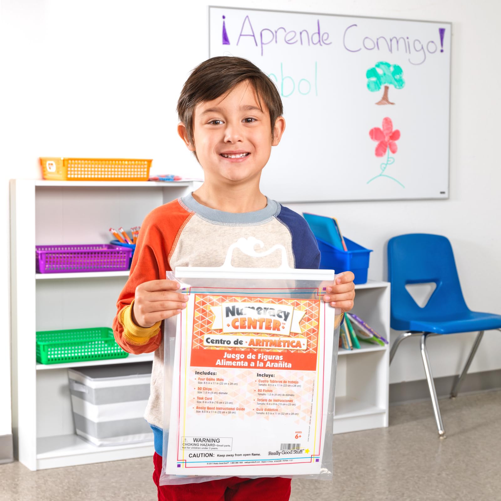 Really Good Stuff Spanish Feed the Spiders - Shapes Match Numeracy Center (Centro de Aritmetica - Juego de Figuras) - Image 4
