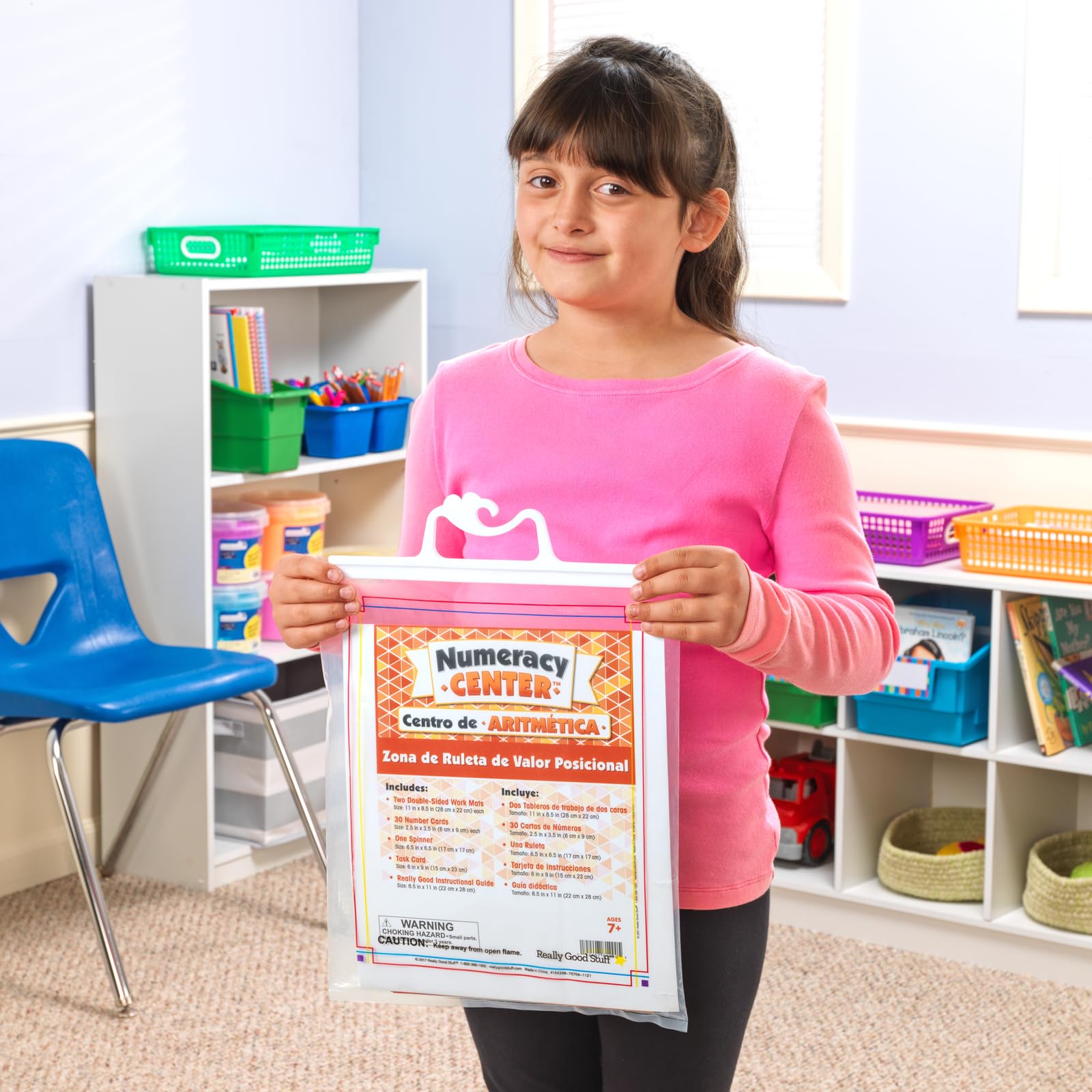 Really Good Stuff Spanish Place Value Spin Zone - Numeracy Center Grade 2+ (Centro de Aritmetica - Zona de Ruleta de Valor Posicional) - Image 4